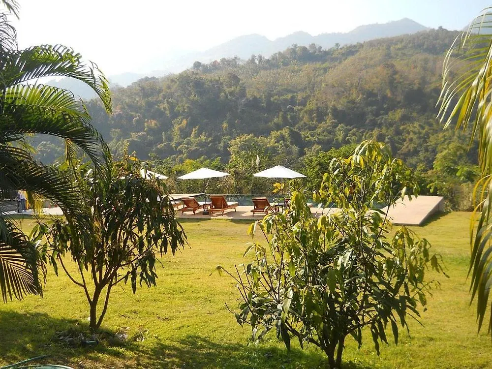 Nam Ou Riverside Hotel & Resort Laos