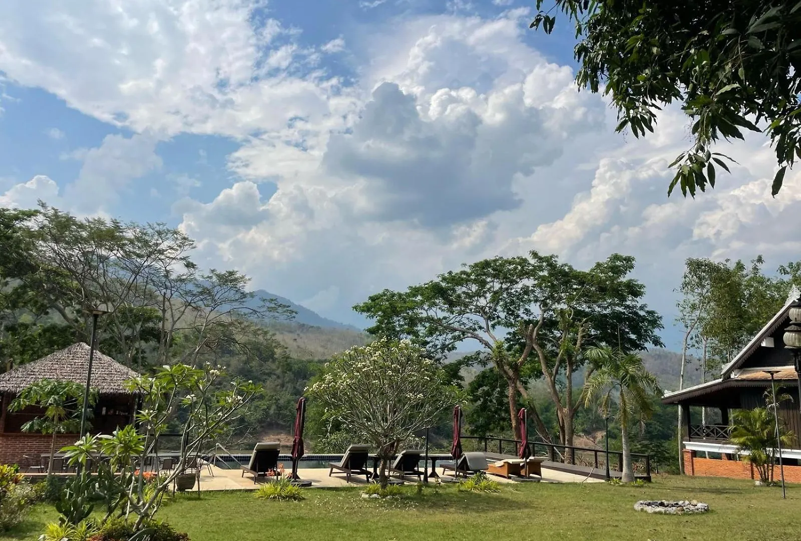 Nam Ou Riverside Hotel & Resort Apartment Luang Prabang