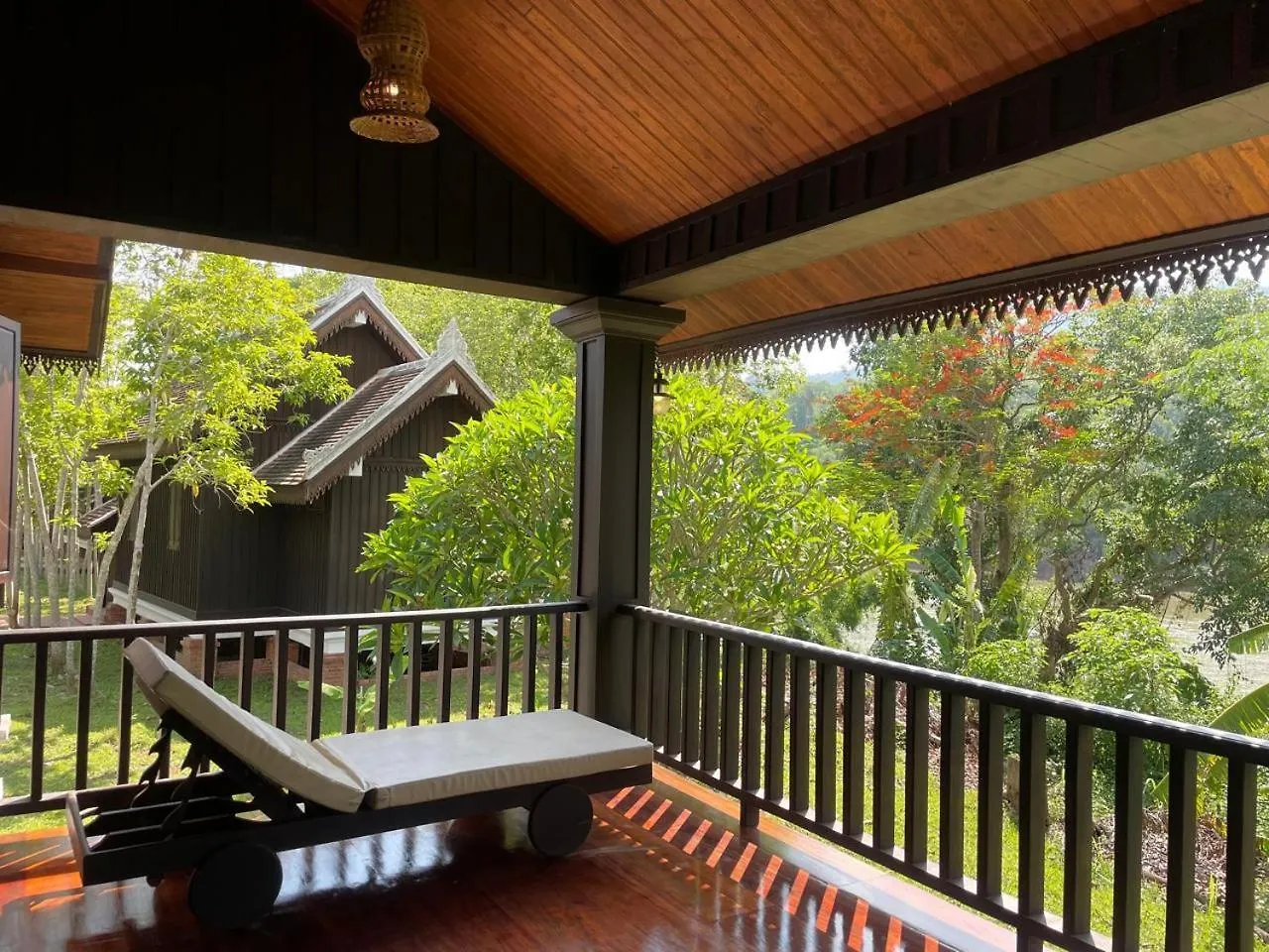 Nam Ou Riverside Hotel & Resort Luang Prabang