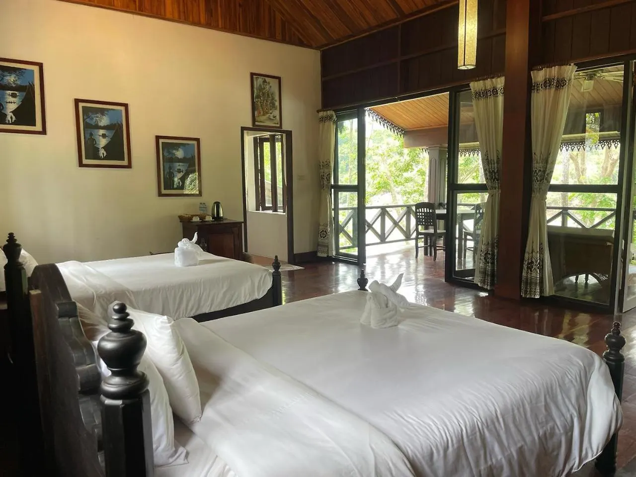 Nam Ou Riverside Hotel & Resort 0*, Luang Prabang