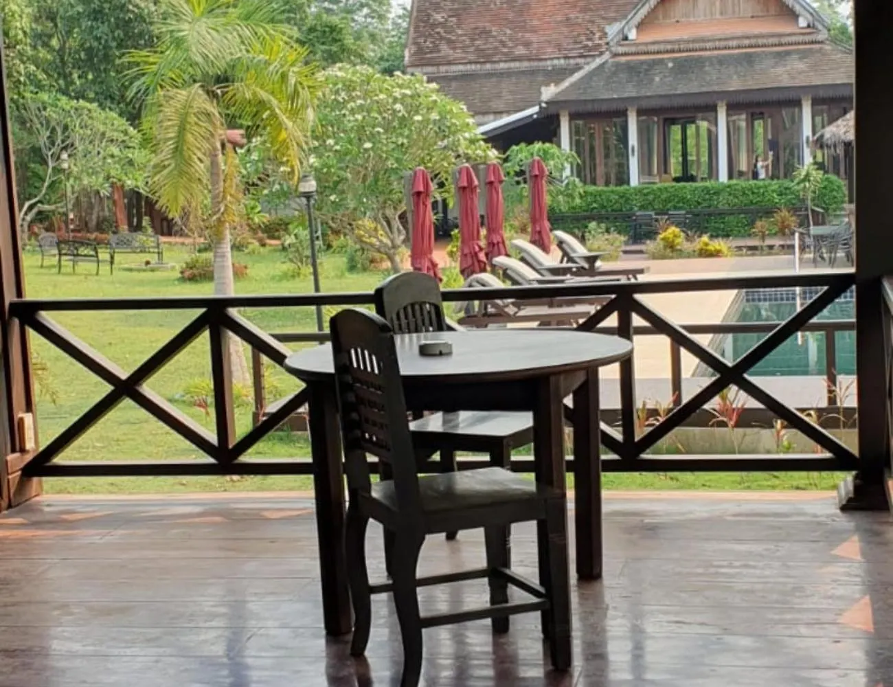 Nam Ou Riverside Hotel & Resort Apartment