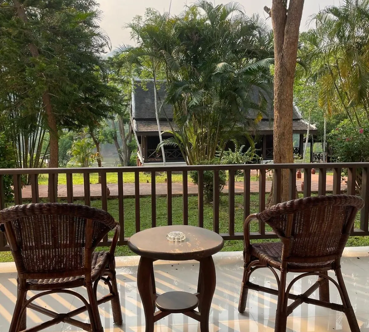 Nam Ou Riverside Hotel & Resort Laos