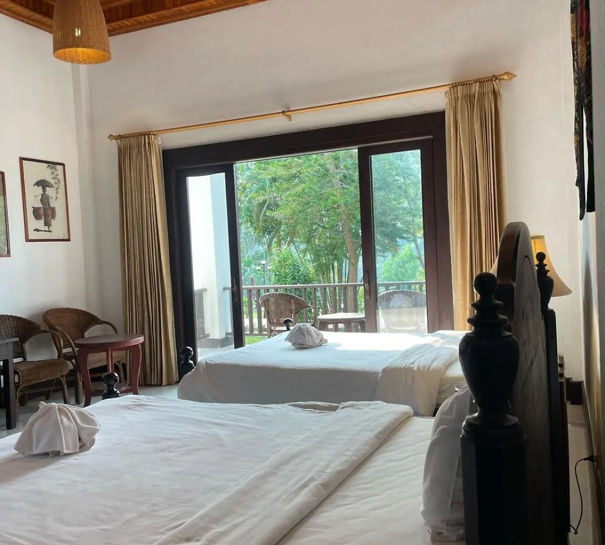 Nam Ou Riverside Hotel & Resort 0*, Luang Prabang